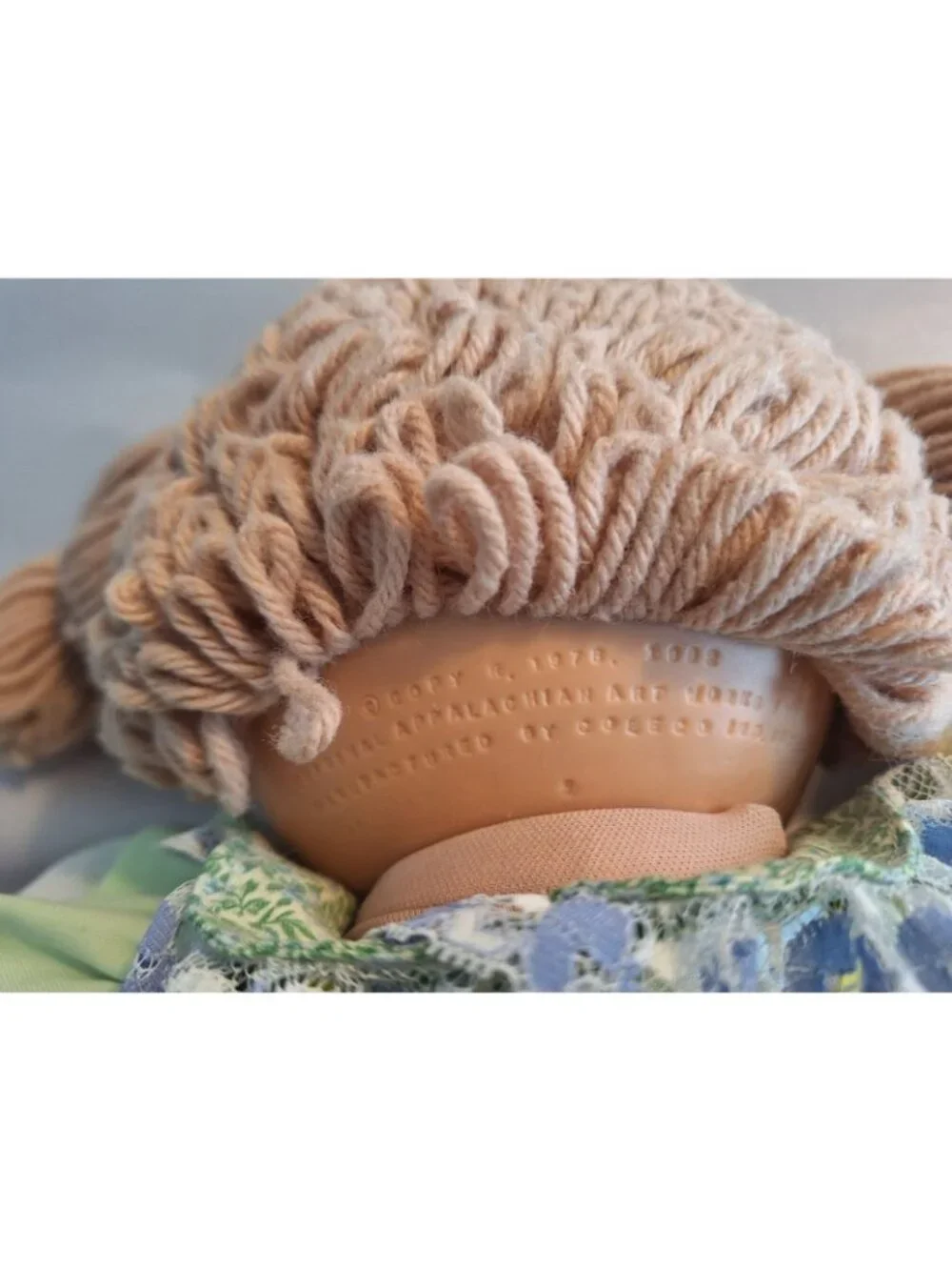 1985 Cabbage Patch Kid PMI Green Signage Tan Hair Blue Eyes +Scarlet Thread Card